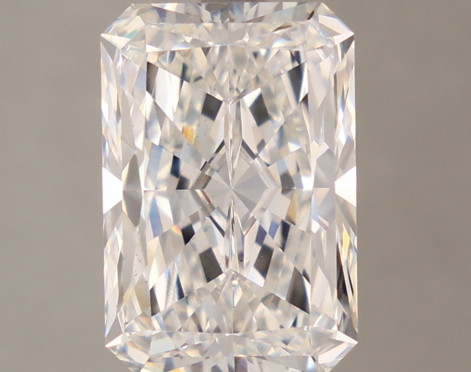 Radiant 4.56ct E VS1