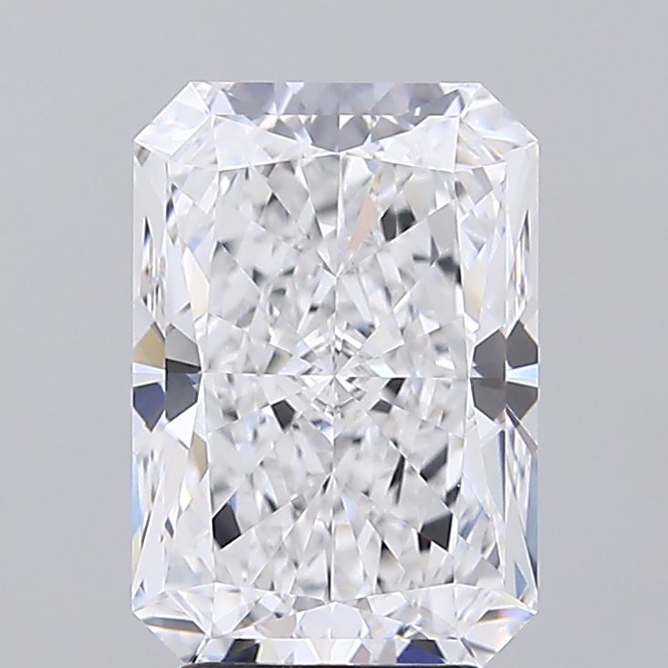 3.85 ct. radiant Lab Grown Diamond front image
