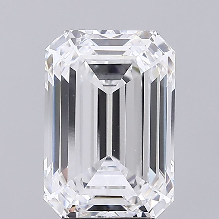4.15 ct. emerald Lab Grown Diamond front image