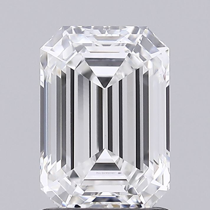 1.56 ct. emerald Lab Grown Diamond front image
