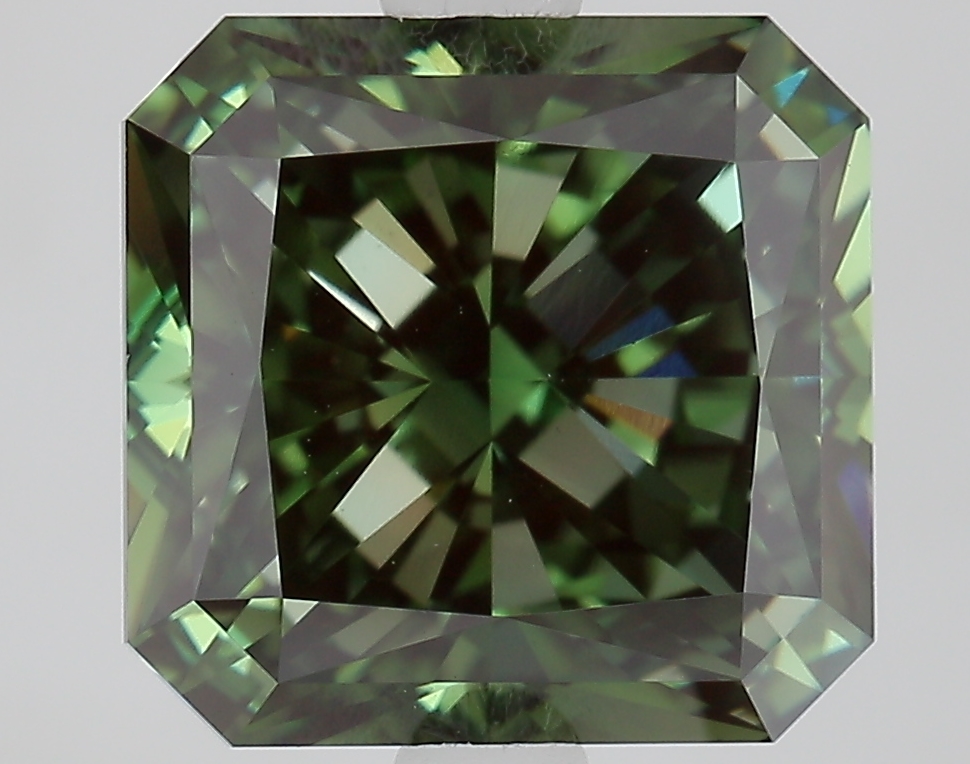 3.3ct Radiant Fancy Vivid Green VVS2 IGI