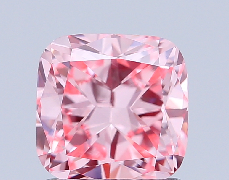 1.5ct Cushion Brilliant Fancy Vivid Pink VVS2 IGI