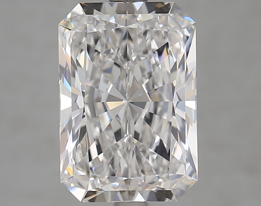 3.8ct Radiant E VVS2 GIA