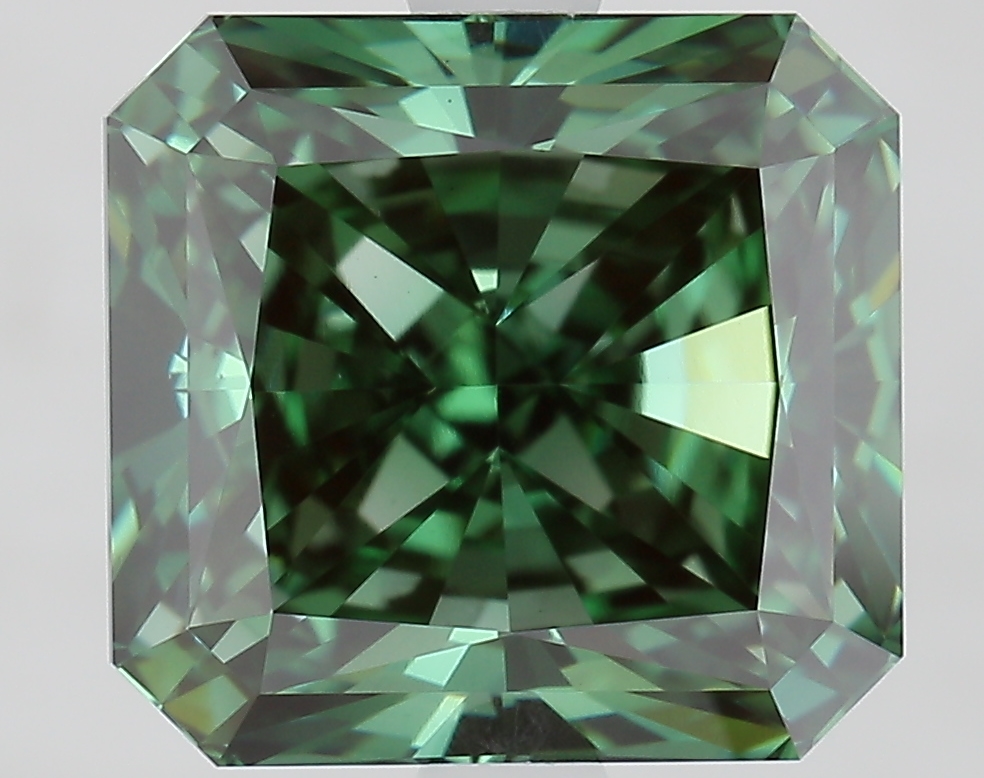 3.4ct Radiant Fancy Vivid Green VVS2 IGI