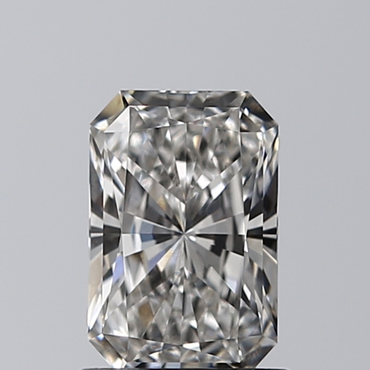 0.94 ct. radiant Lab Grown Diamond front image