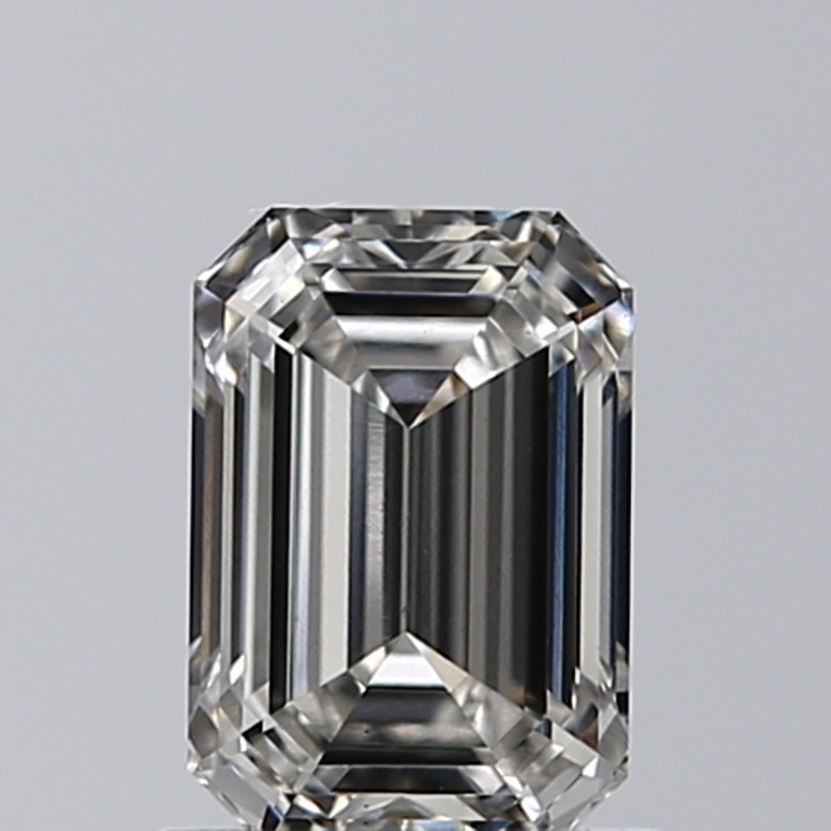 0.91 ct. emerald Lab Grown Diamond front image