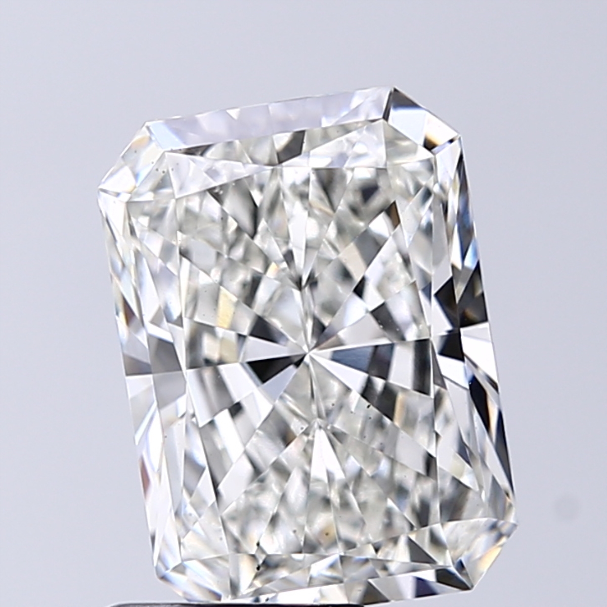 3.52 ct. radiant Lab Grown Diamond front image
