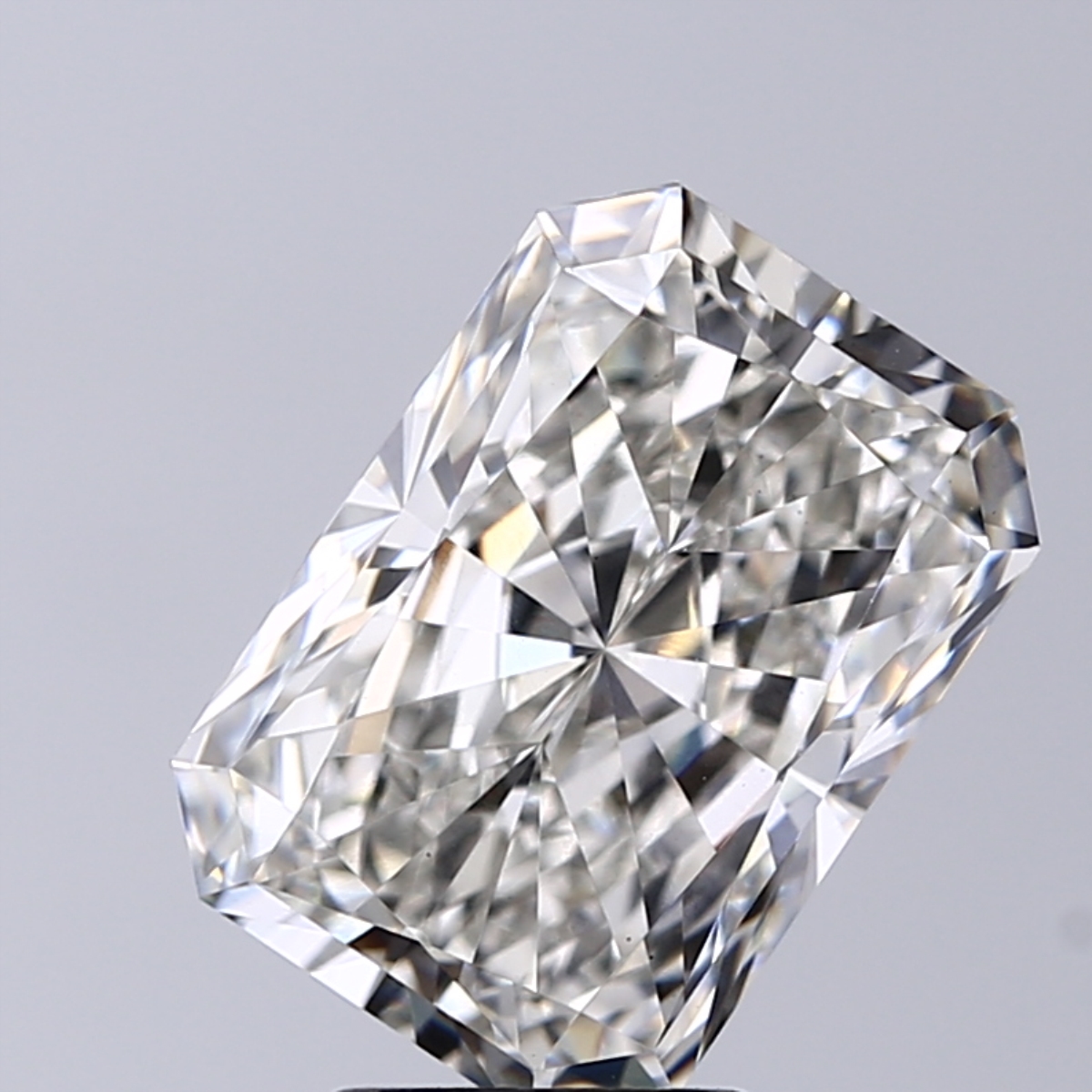 4.03 ct. radiant Lab Grown Diamond front image