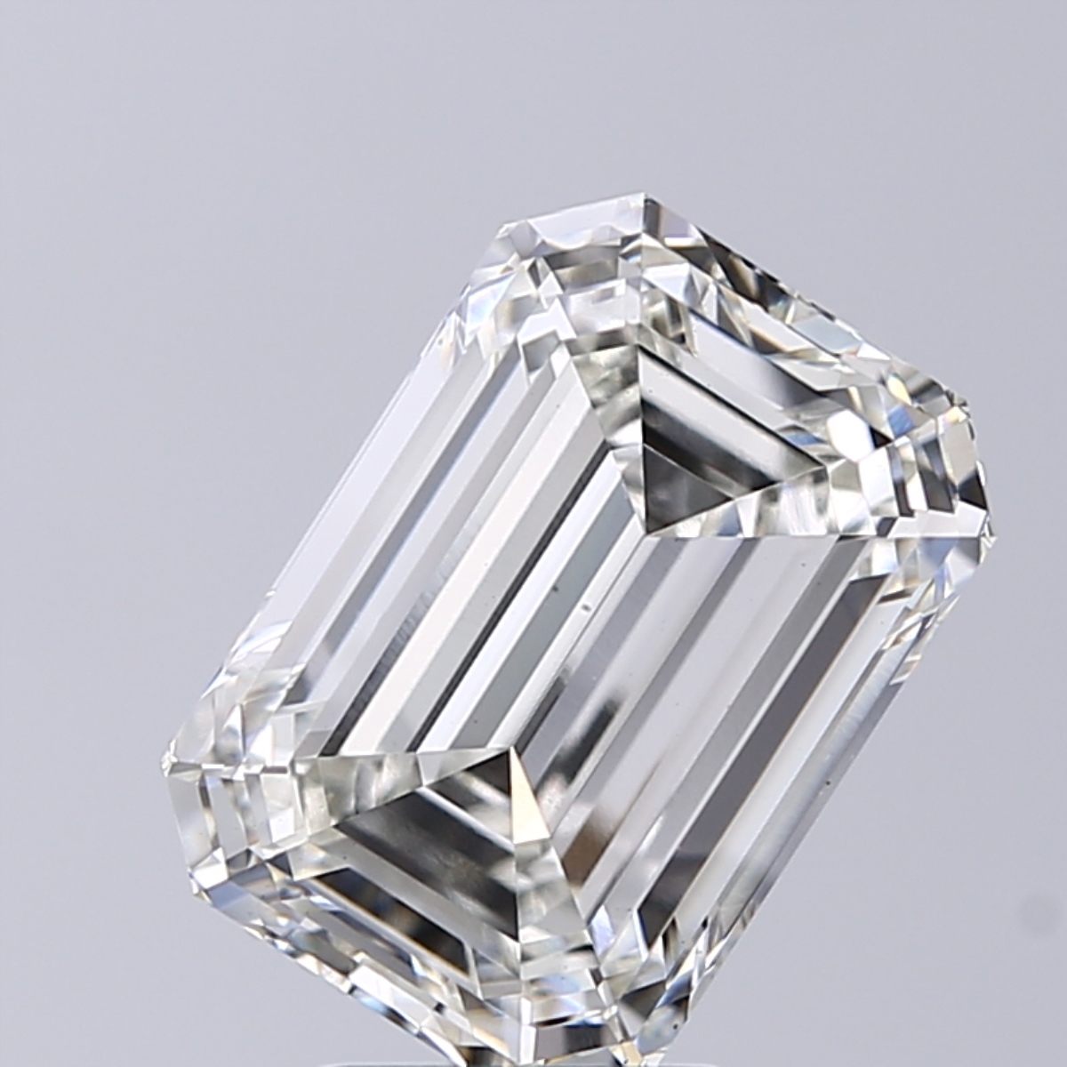 4.24 ct. emerald Lab Grown Diamond front image