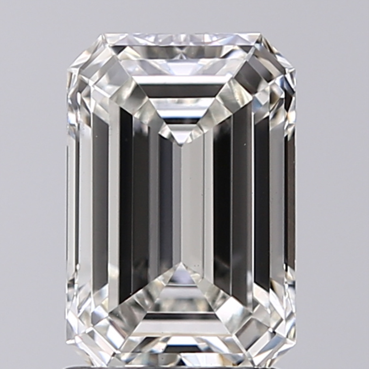 1.64 ct. emerald Lab Grown Diamond front image