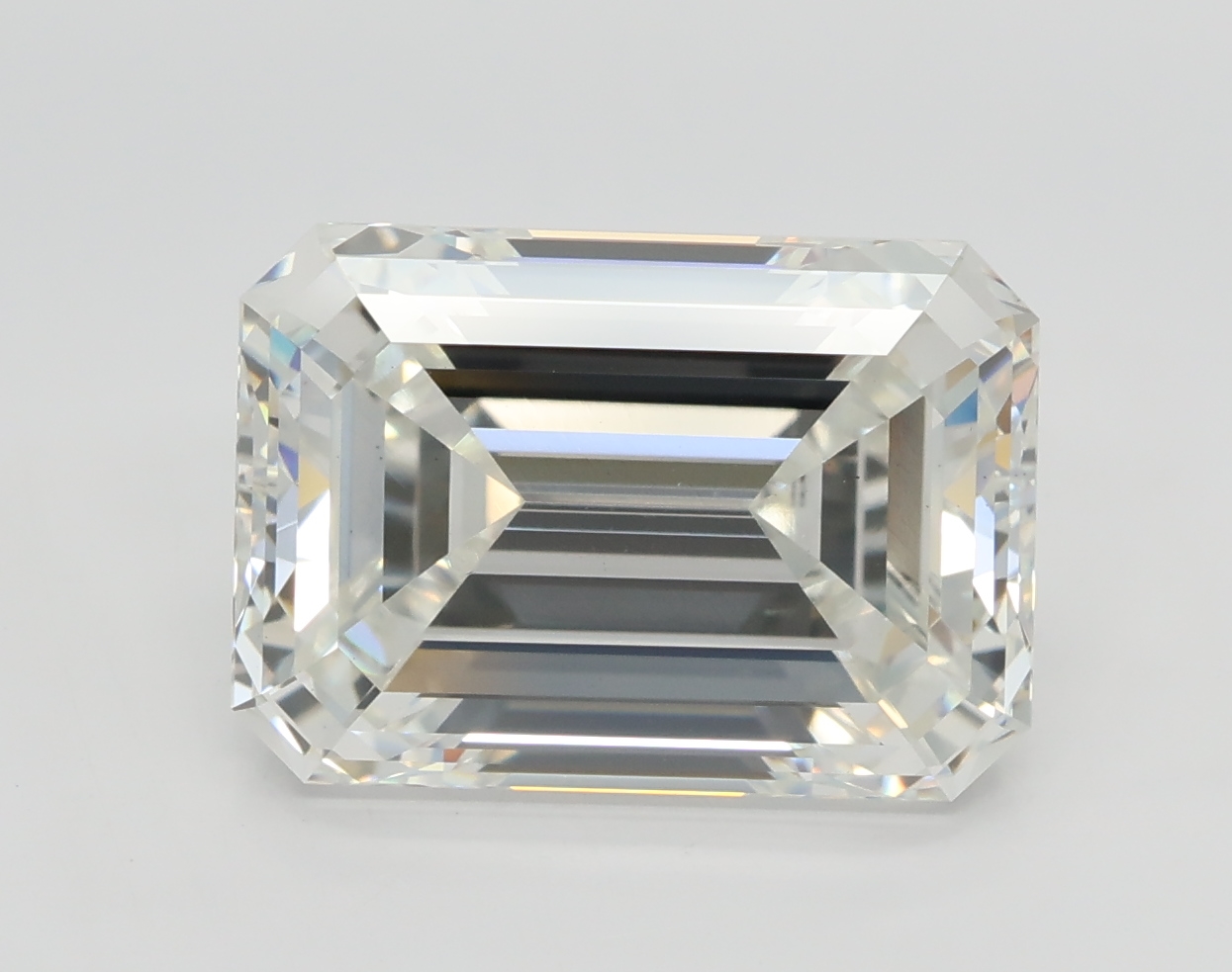 4.05 ct. emerald Lab Grown Diamond front image
