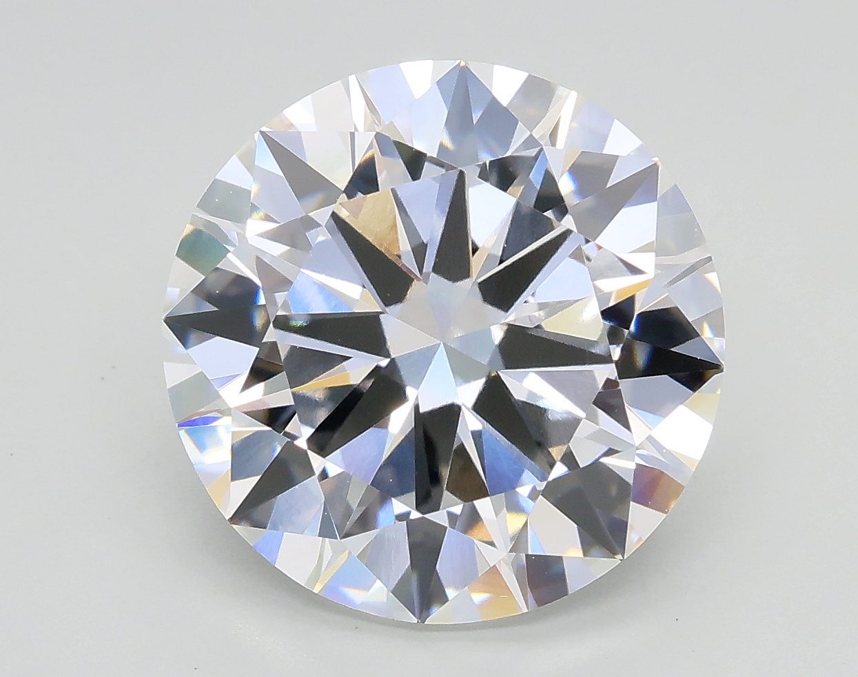 4.94 ct. round Lab Grown Diamond front image