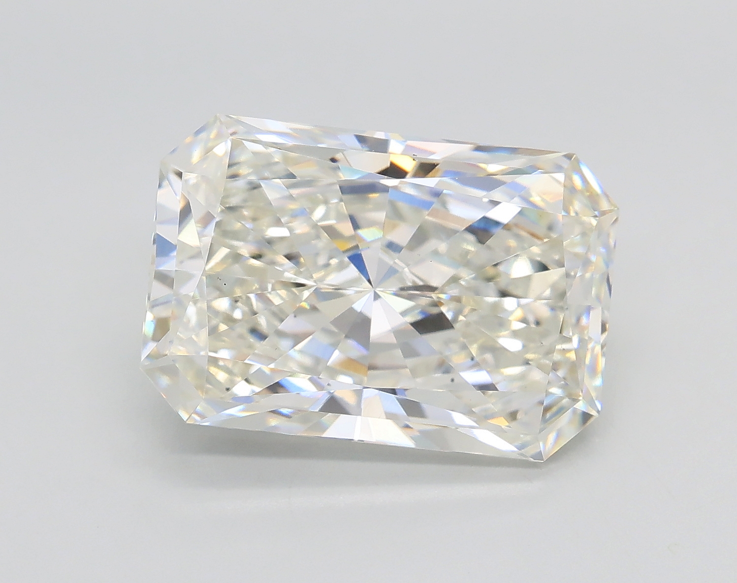 5.04 ct. radiant Lab Grown Diamond front image