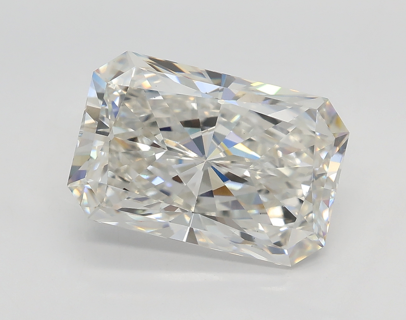 4.52 ct. radiant Lab Grown Diamond front image