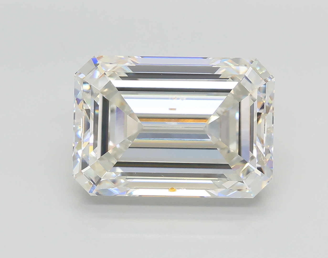 5.04 ct. emerald Lab Grown Diamond front image