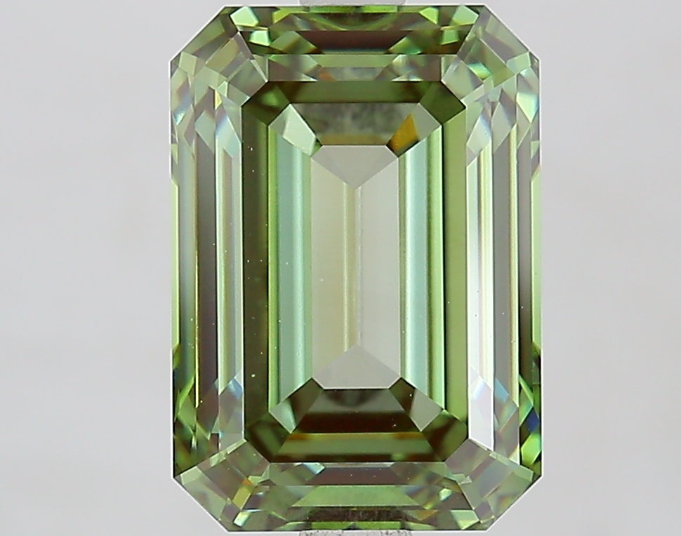 4.09ct Emerald Fancy Vivid Green VVS2 IGI