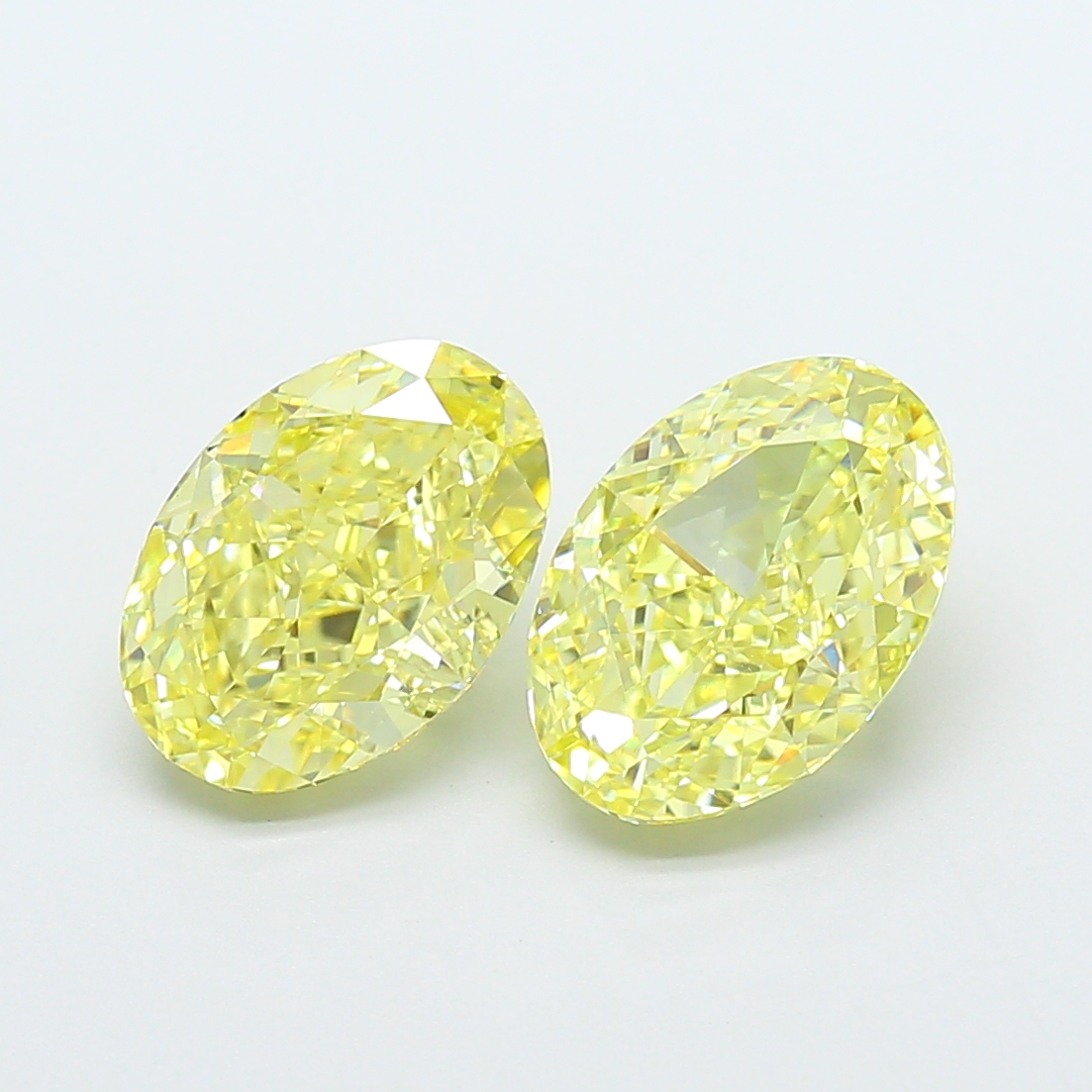 2.53ct Oval Fancy Intense Yellow VVS2 IGI
