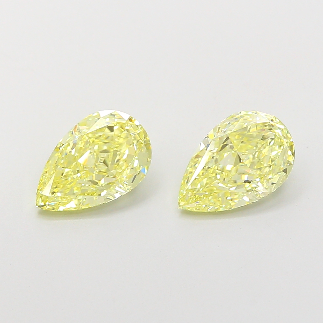 1.6ct Pear Fancy Intense Yellow VVS2 IGI
