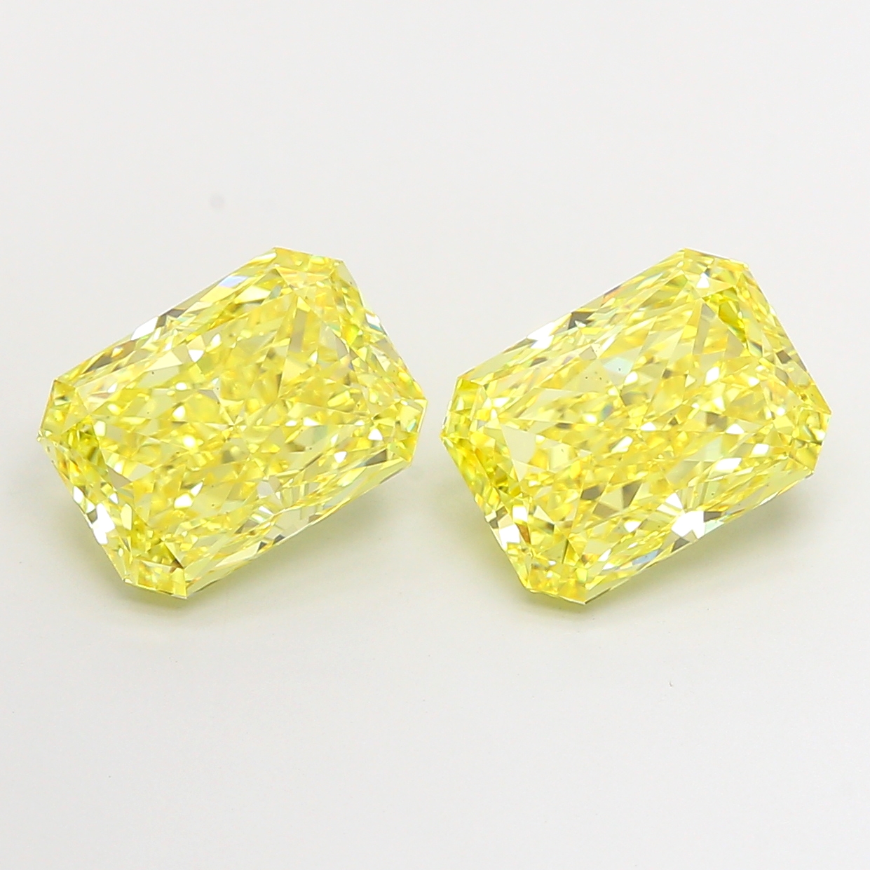 5.01ct Radiant Fancy Intense Yellow VS2 IGI