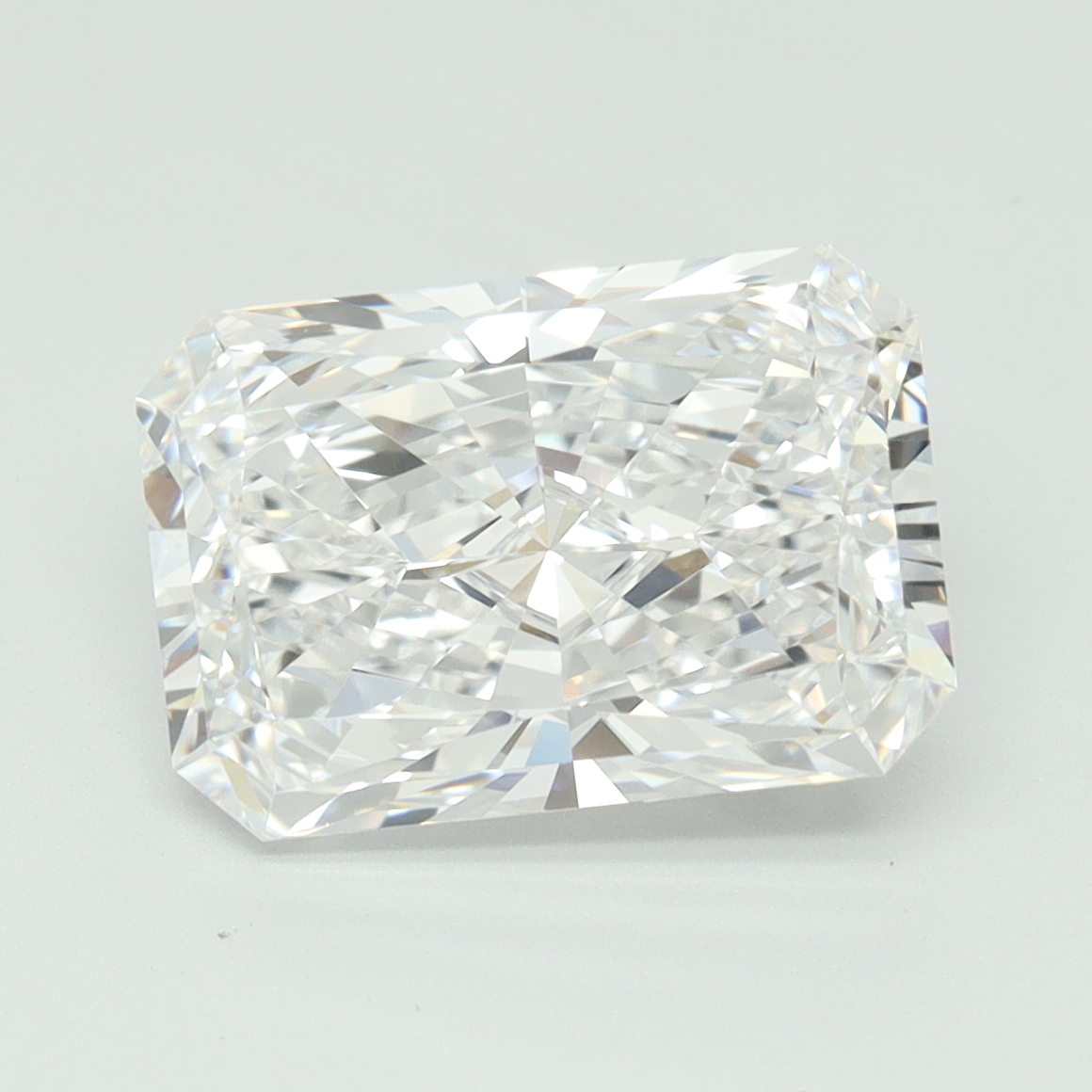 3.95ct Radiant · E · VVS2 · GIA