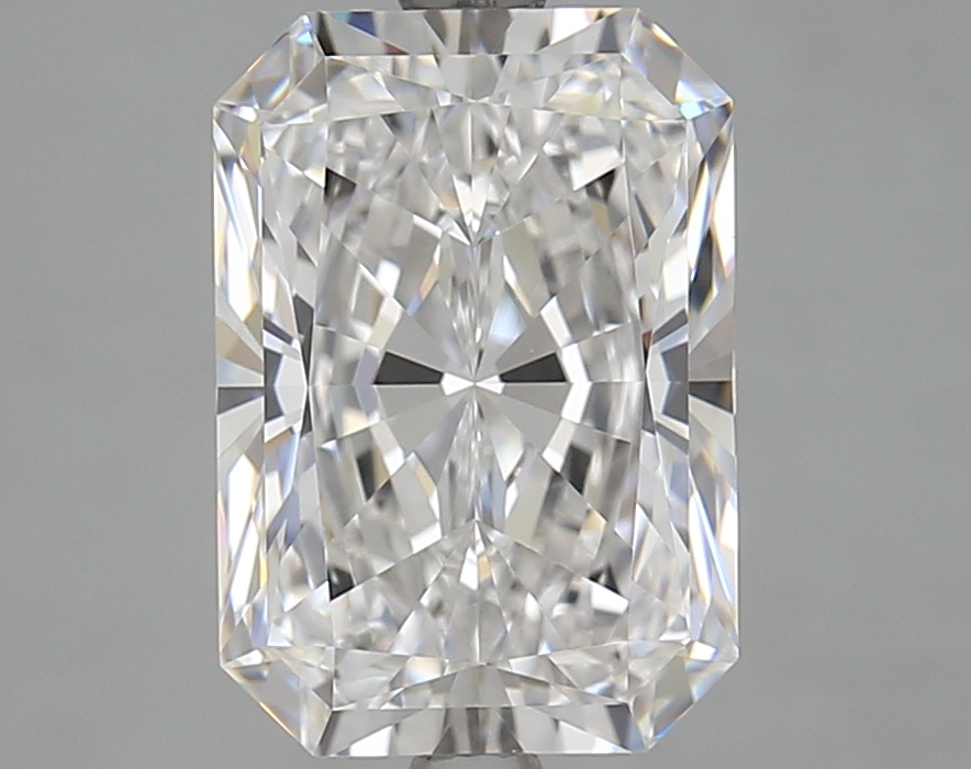 3.8ct Radiant D VVS2 GIA