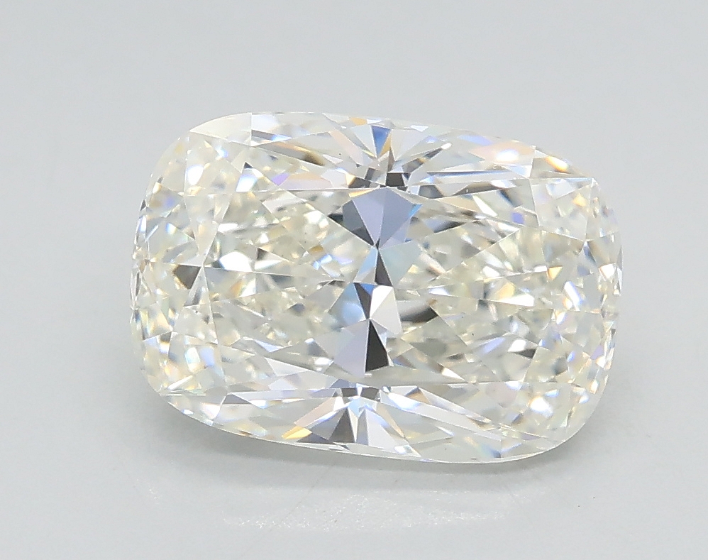 2.01ct Cushion G VS1 IGI