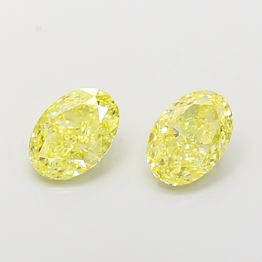1.15ct Oval Fancy Vivid Yellow VVS2 IGI
