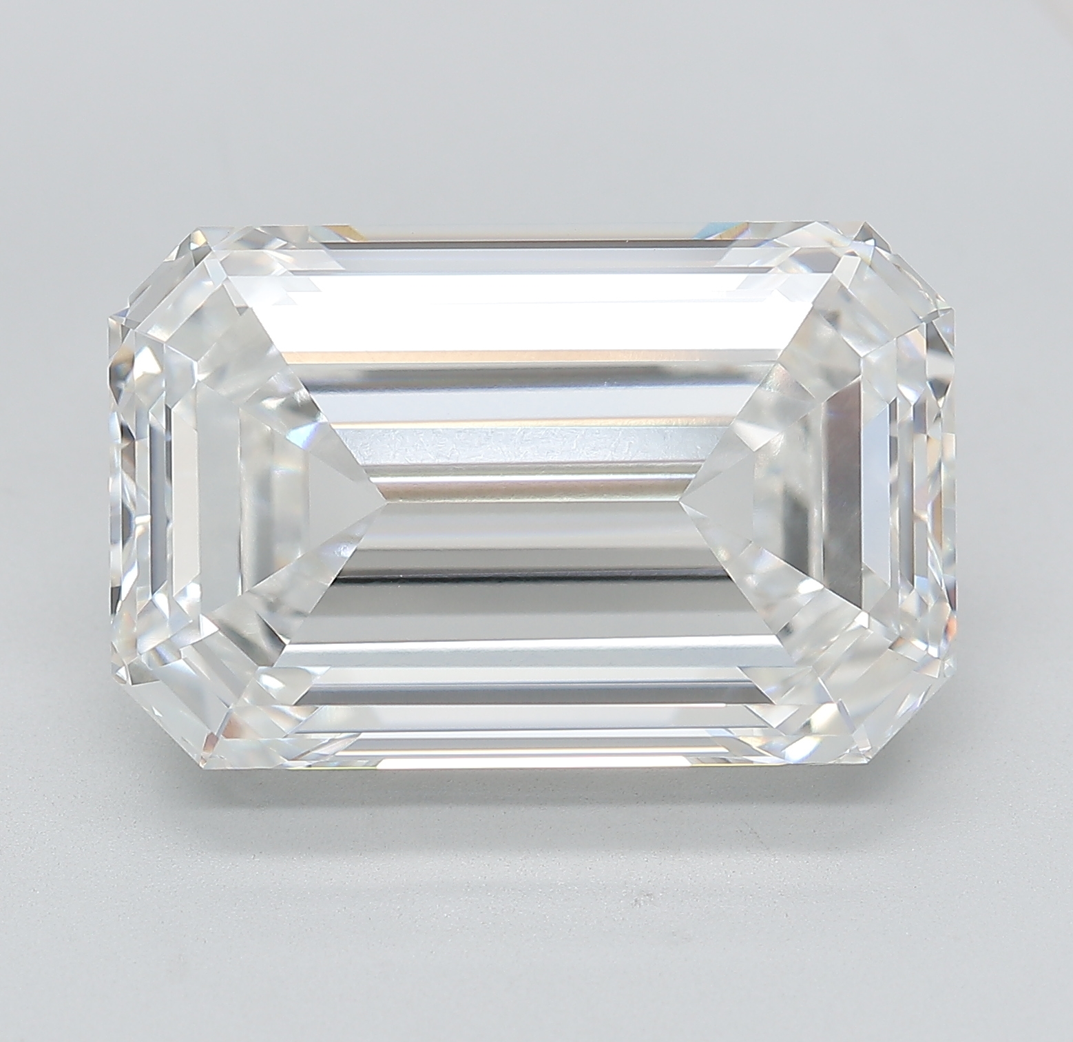 15.4ct Emerald E VVS2 IGI