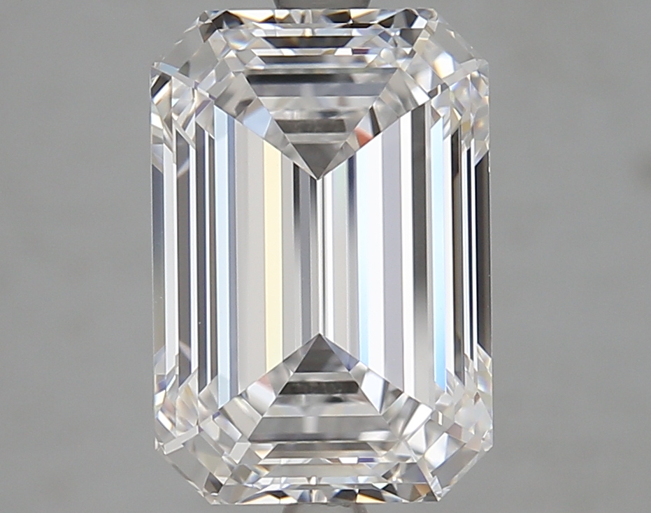 Emerald cut 4.70ct D FL