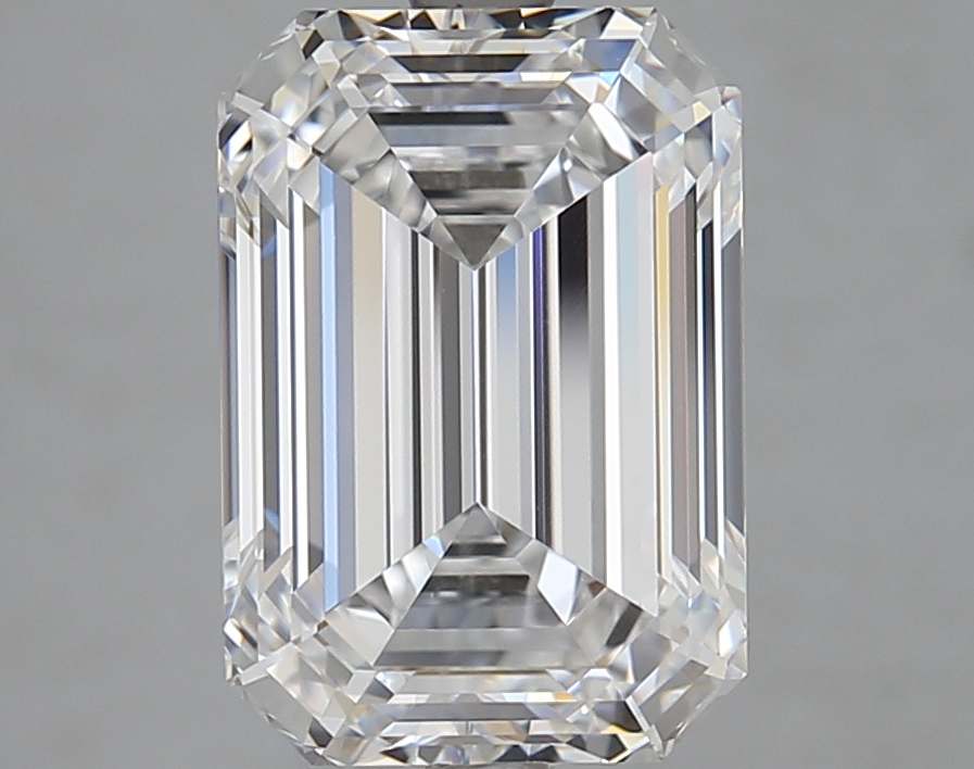 Emerald cut 4.56ct D IF