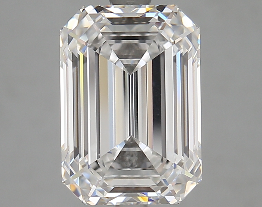 Emerald cut 4.04ct D VS1