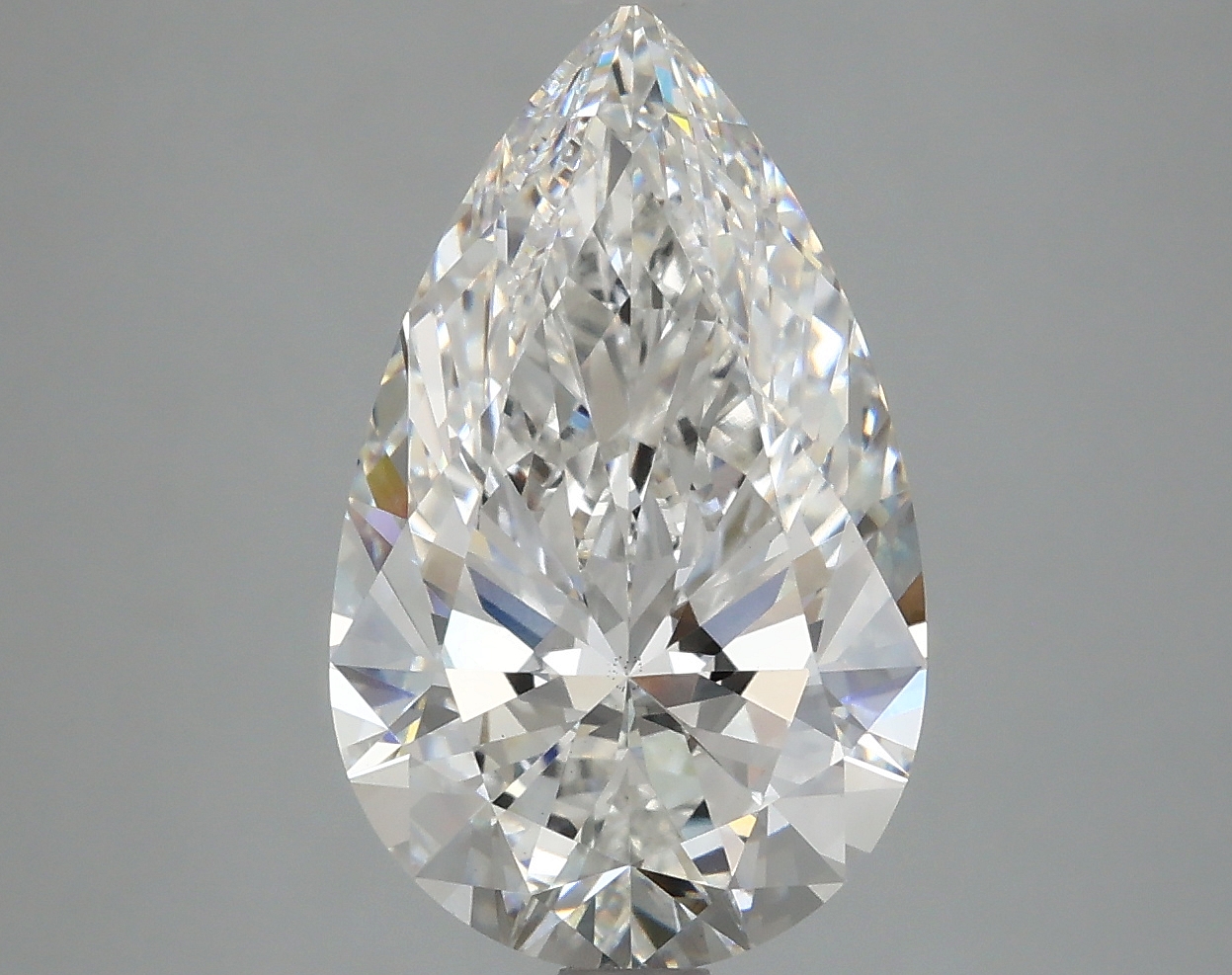 Pear 4.33ct F VS1