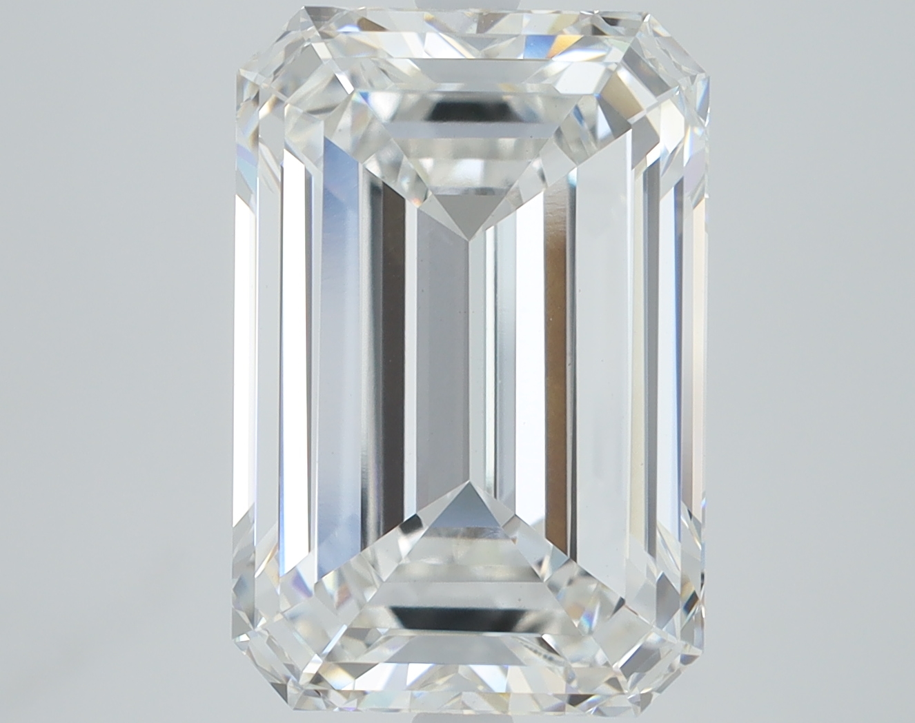 Emerald cut 6.88ct E VS1