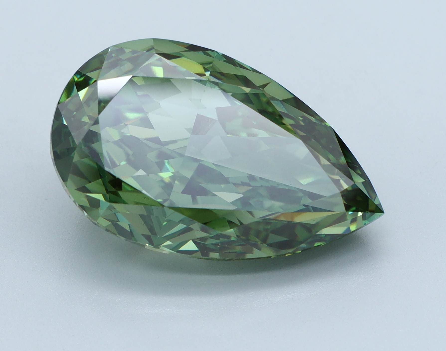 9.43ct Pear Fancy Vivid Green VS2 IGI