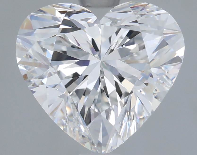 2.01 carat e VVS2 EX Cut IGI heart diamond