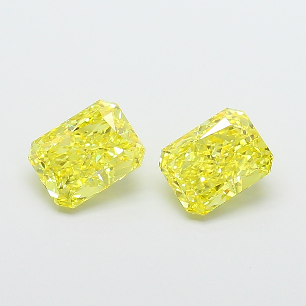 1.37ct Radiant Fancy Vivid Yellow VVS2 IGI