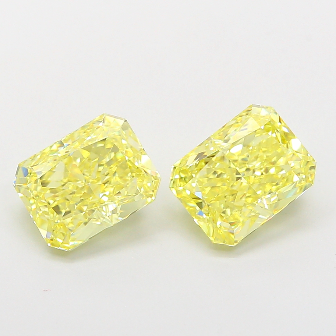 1.59ct Radiant Fancy Intense Yellow VVS2 IGI