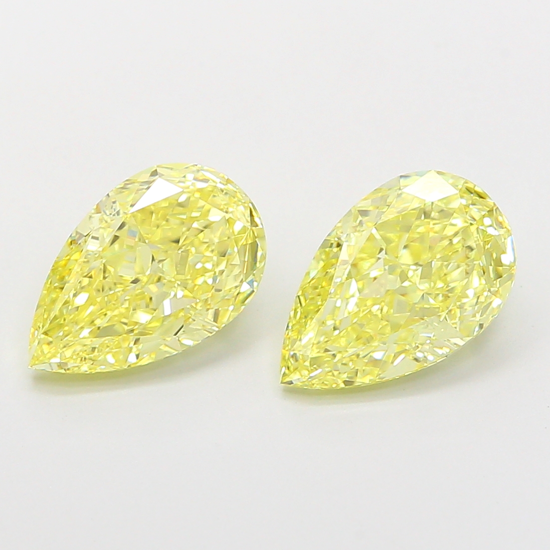 1.58ct Pear Fancy Intense Yellow VVS2 IGI