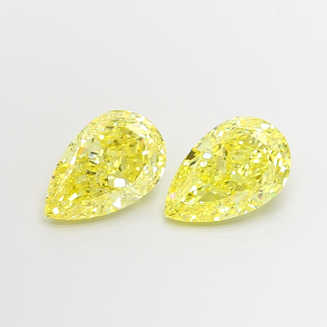 3.08ct Pear Fancy Vivid Yellow VVS2 IGI