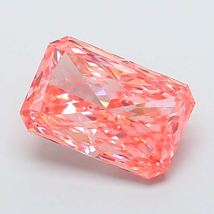 Radiant 5.01ct Fancy Vivid Pink VS1