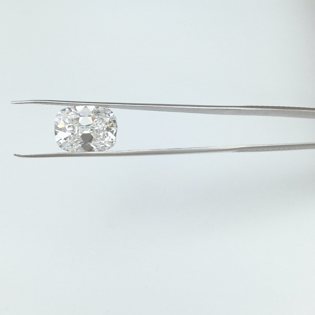 4.32ct Cushion D FL IGI