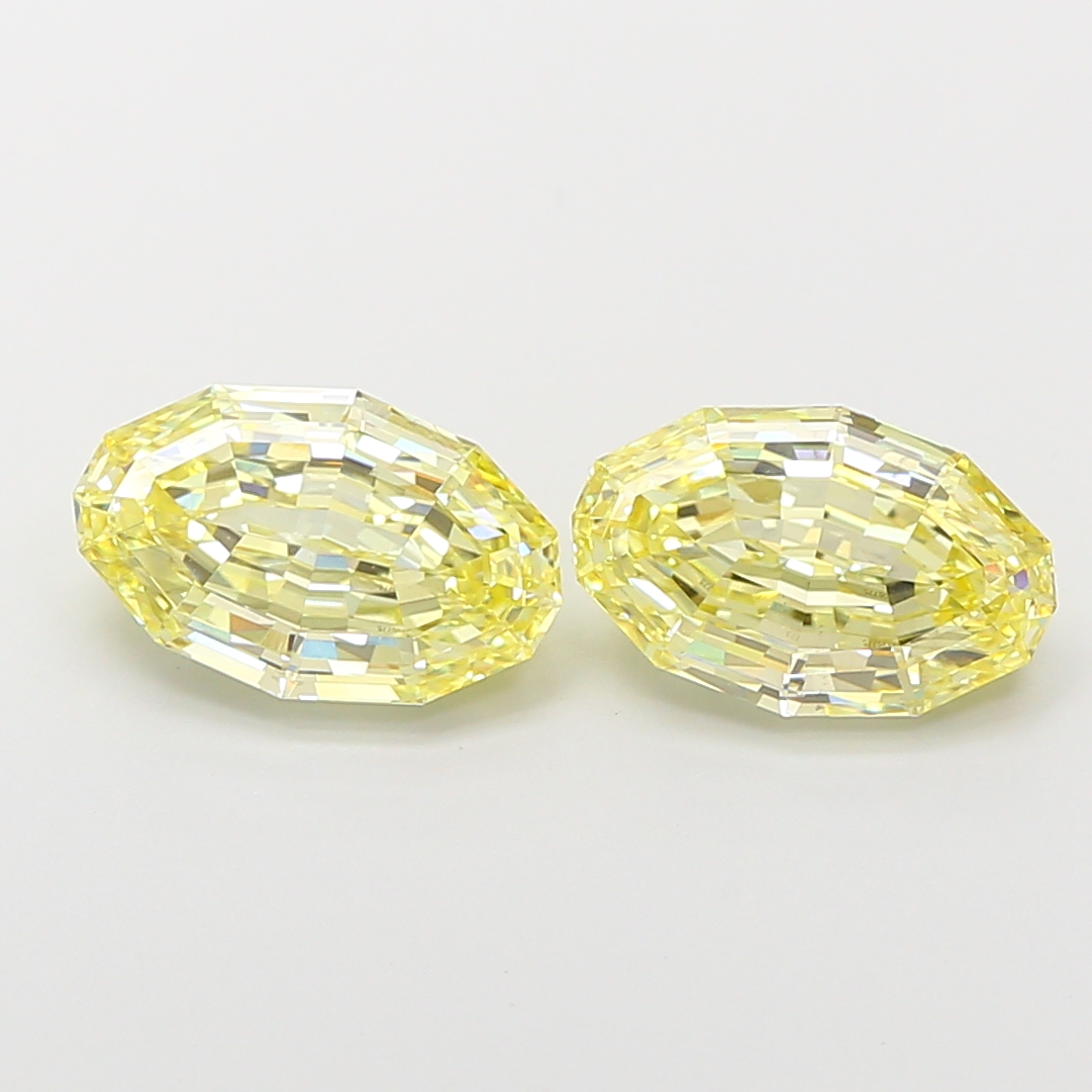 1.83ct Oval Fancy Yellow VS1 IGI