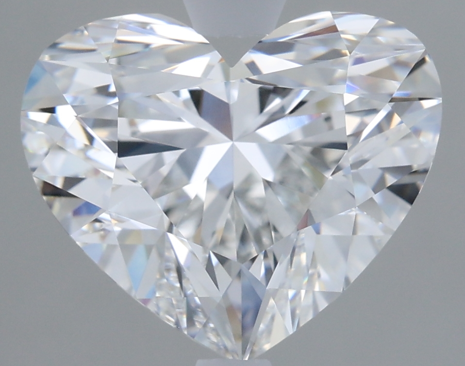 3.05 carat e VVS2 EX Cut IGI heart diamond