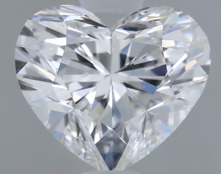 1.04 carat e VVS2 EX Cut IGI heart diamond