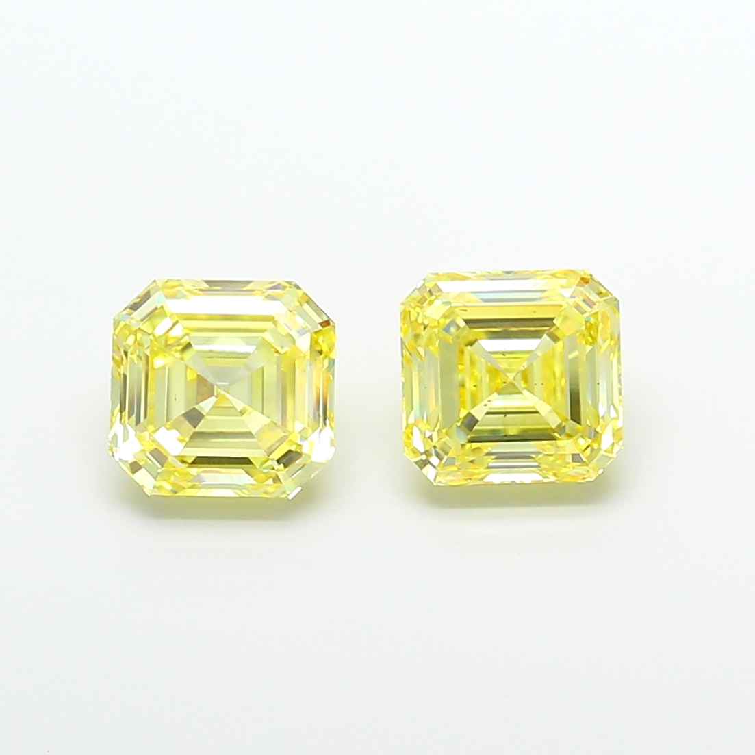 3.01ct Asscher Fancy Yellow VS1 IGI