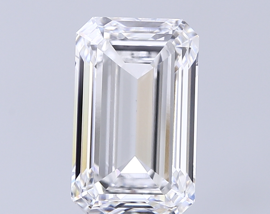 3.53ct Emerald · E · VVS2 · IGI