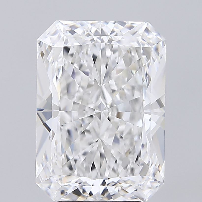 4.69 ct. radiant Lab Grown Diamond front image
