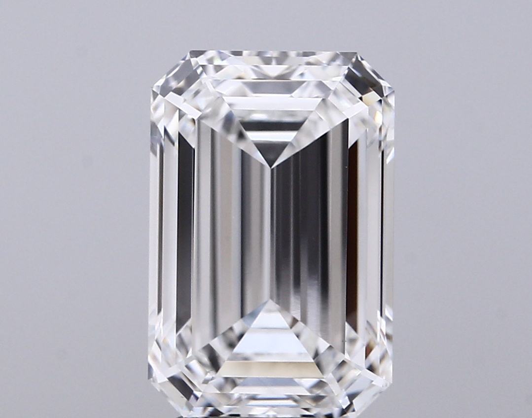 5.03ct Emerald · E · VVS2 · IGI