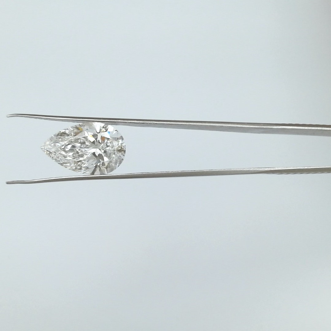 4ct Pear E VVS1 IGI