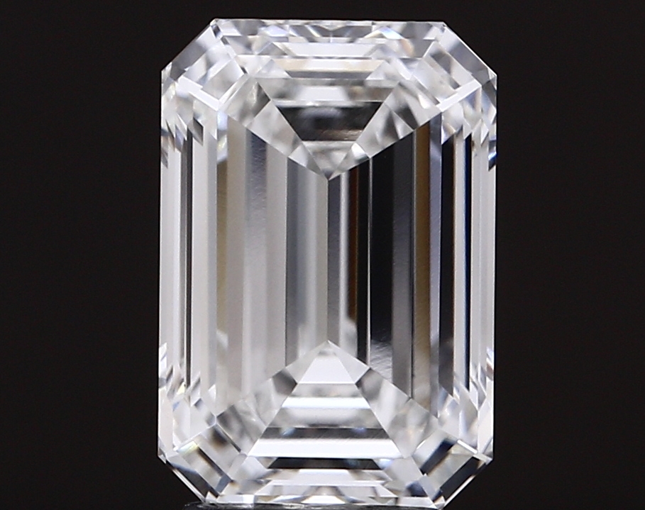 4.10 ct. emerald Lab Grown Diamond front image